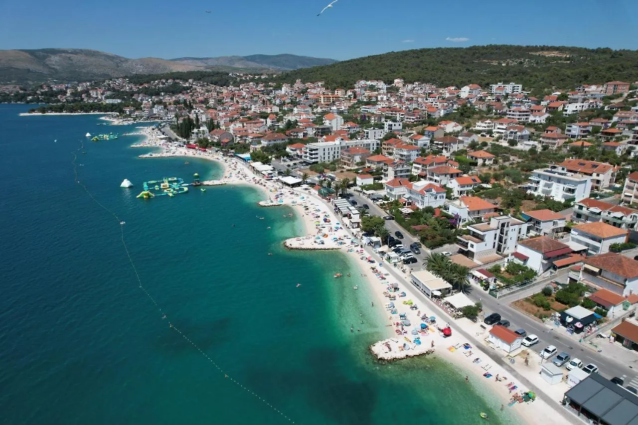 Apartment Kvesic Trogir